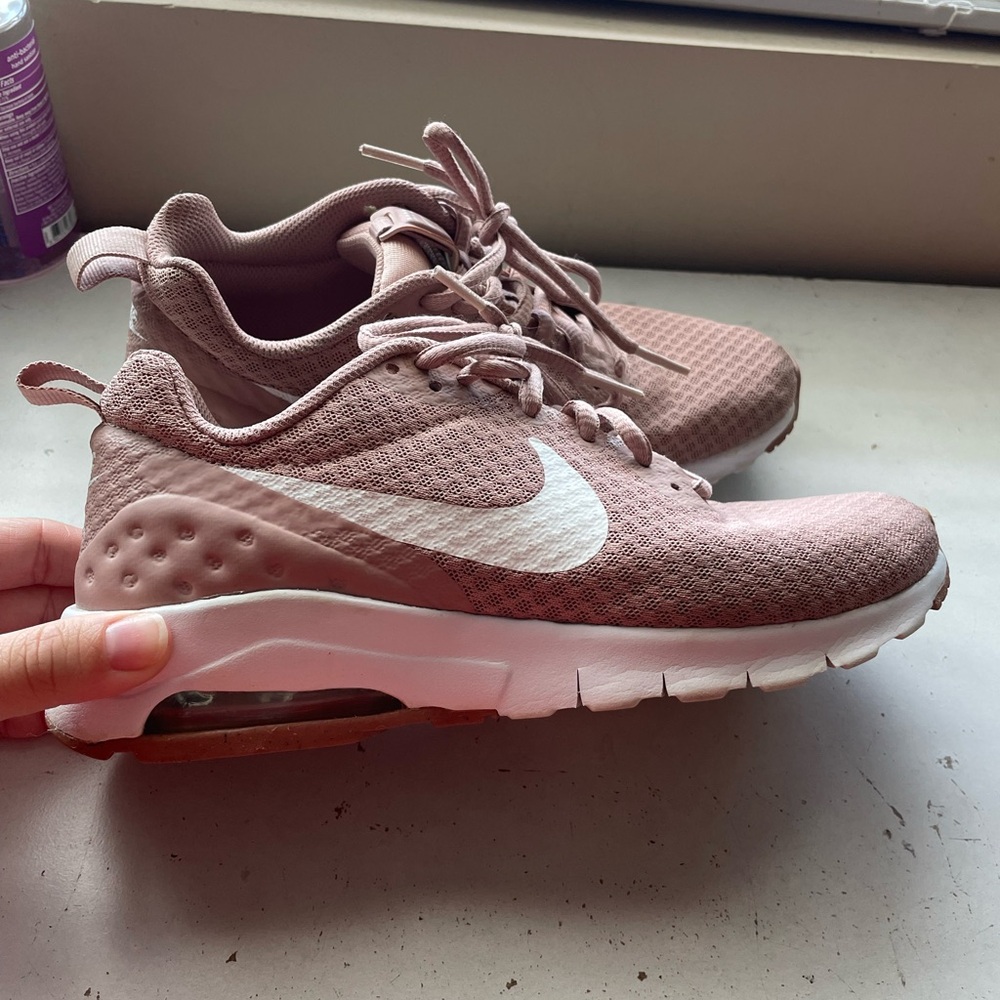Nike Air Max Motion